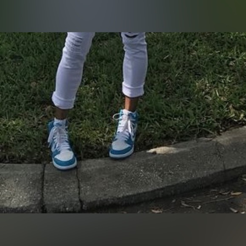 Air Jordan 1 Retro high OG sneakers - Picture 6 of 11